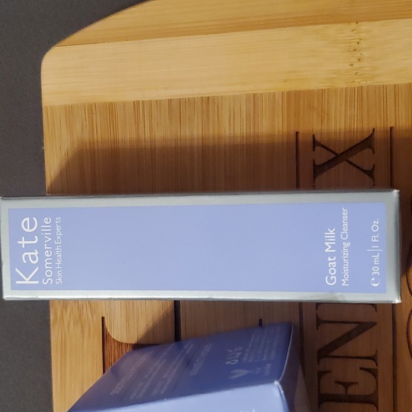 Kate Somerville Goat Milk Moisturizing Cream 1.7 fl.oz - Picture 3 of 6